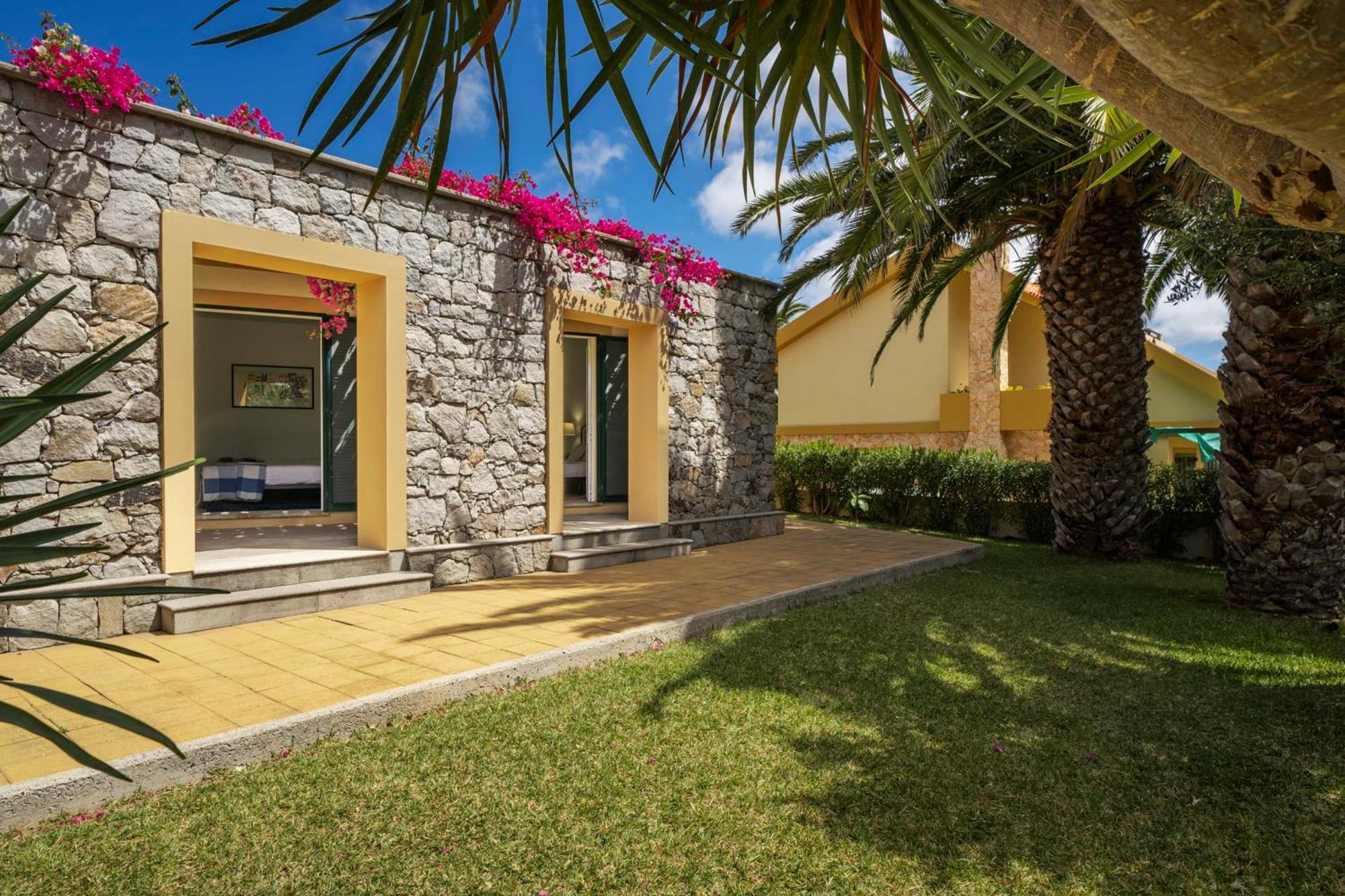 Casa De Ferias By An Island
